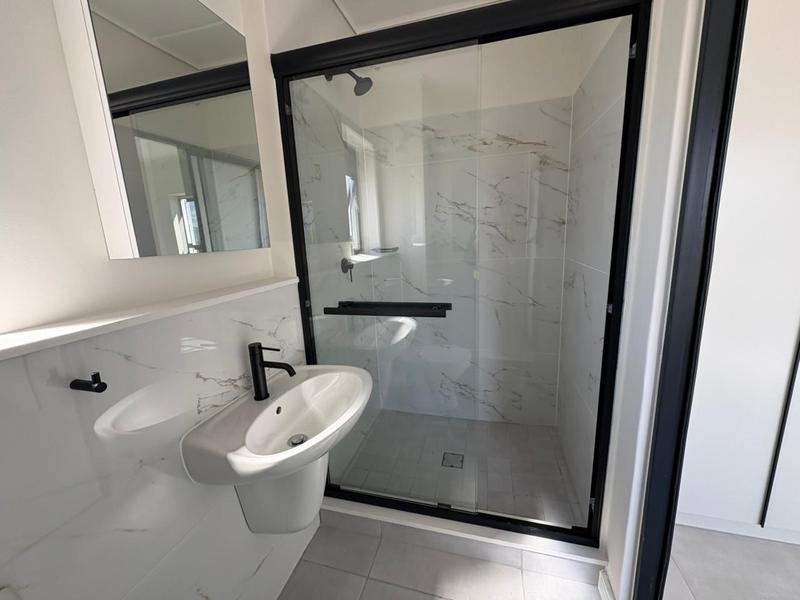 To Let 2 Bedroom Property for Rent in Sandown Western Cape
